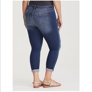 Torrid size 20 Premium stretch crop skinny jeans